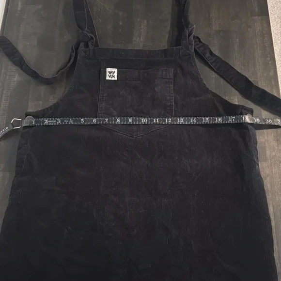 Lucy & Yak Black Midi Dress - Picture 9 of 10